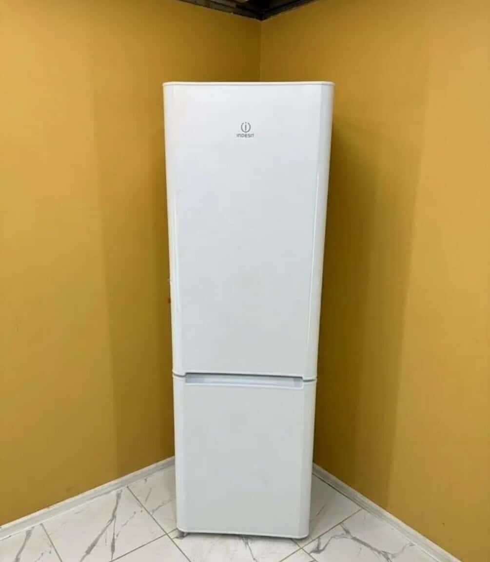 Indesit refrigerator - Tenderyard