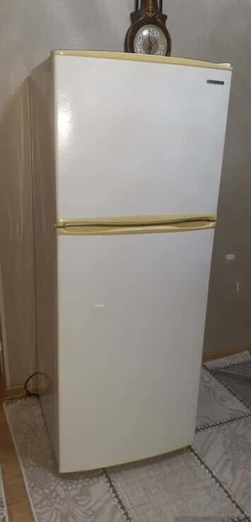 Indesit refrigerator - Tenderyard
