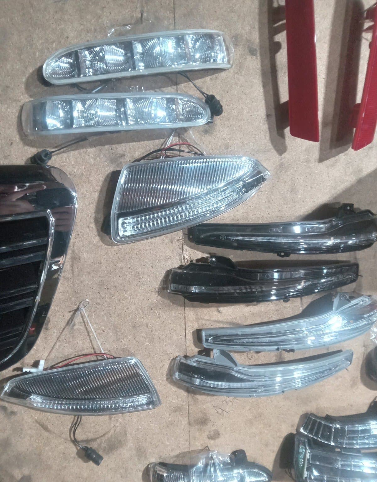 Yan güzgü dönmə işığı Mercedes-Benz modelləri üçün