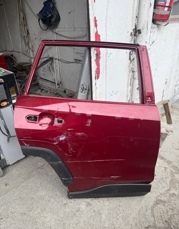 Arxa sağ qapı Toyota RAV4 2018-2023