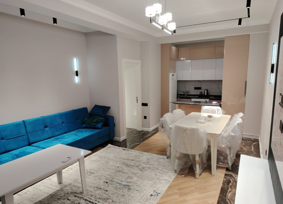 3 otaqlı mənzil 100 m² kirayə verilir