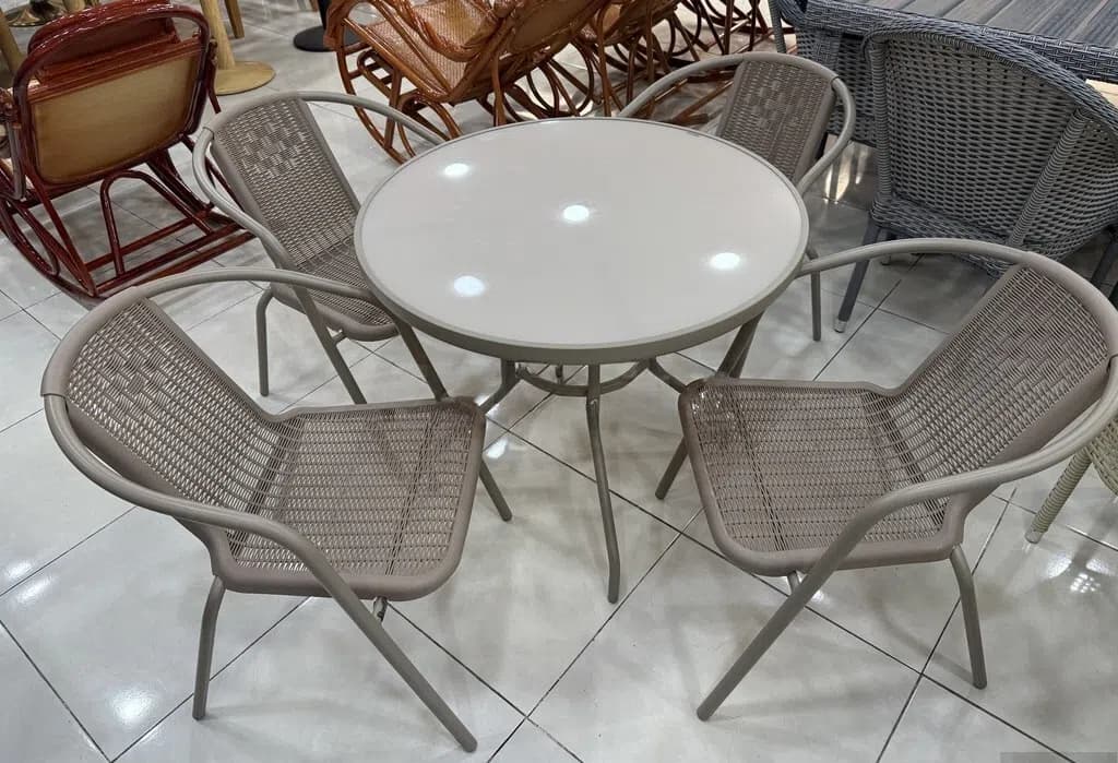 Masa Bej rəng