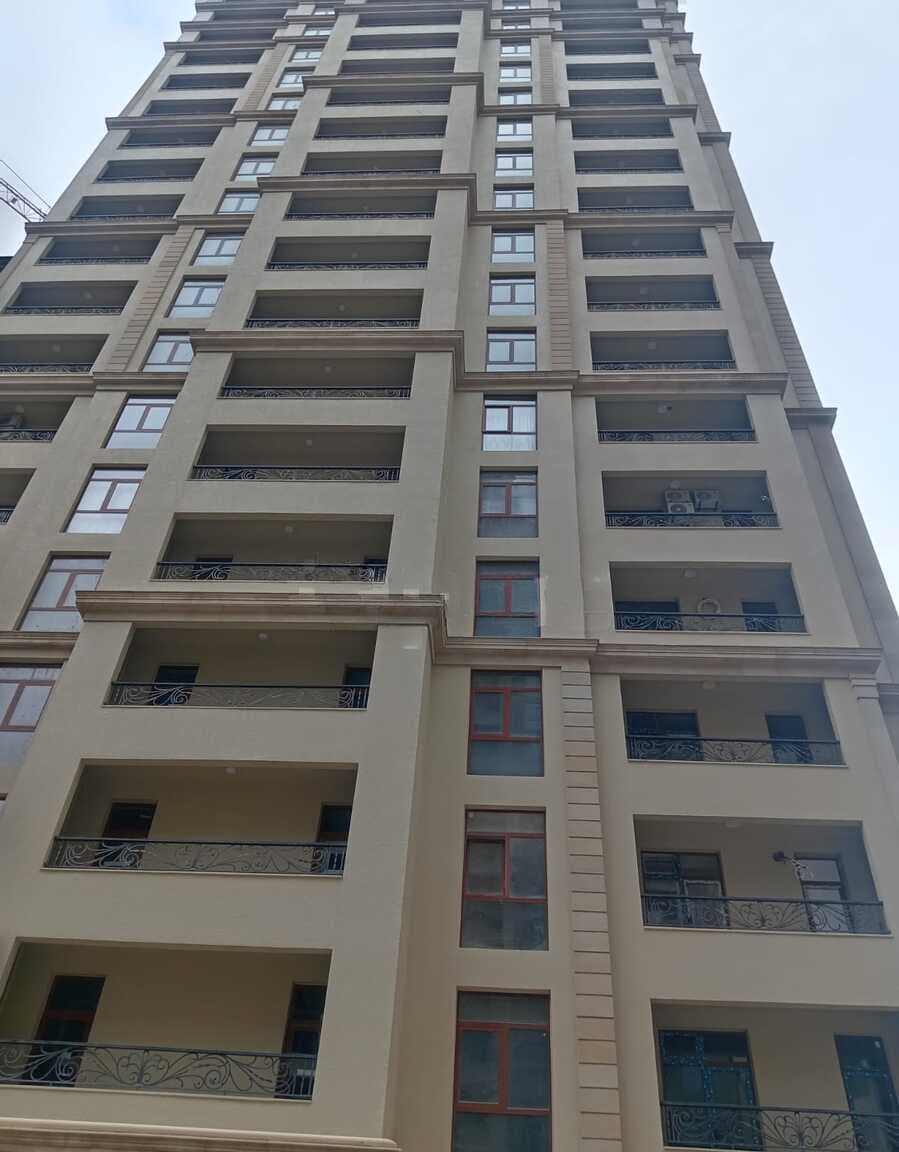 2 otaqlı mənzil 100 m² satılır