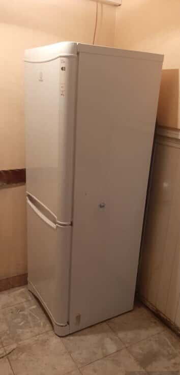 Indesit refrigerator - Tenderyard