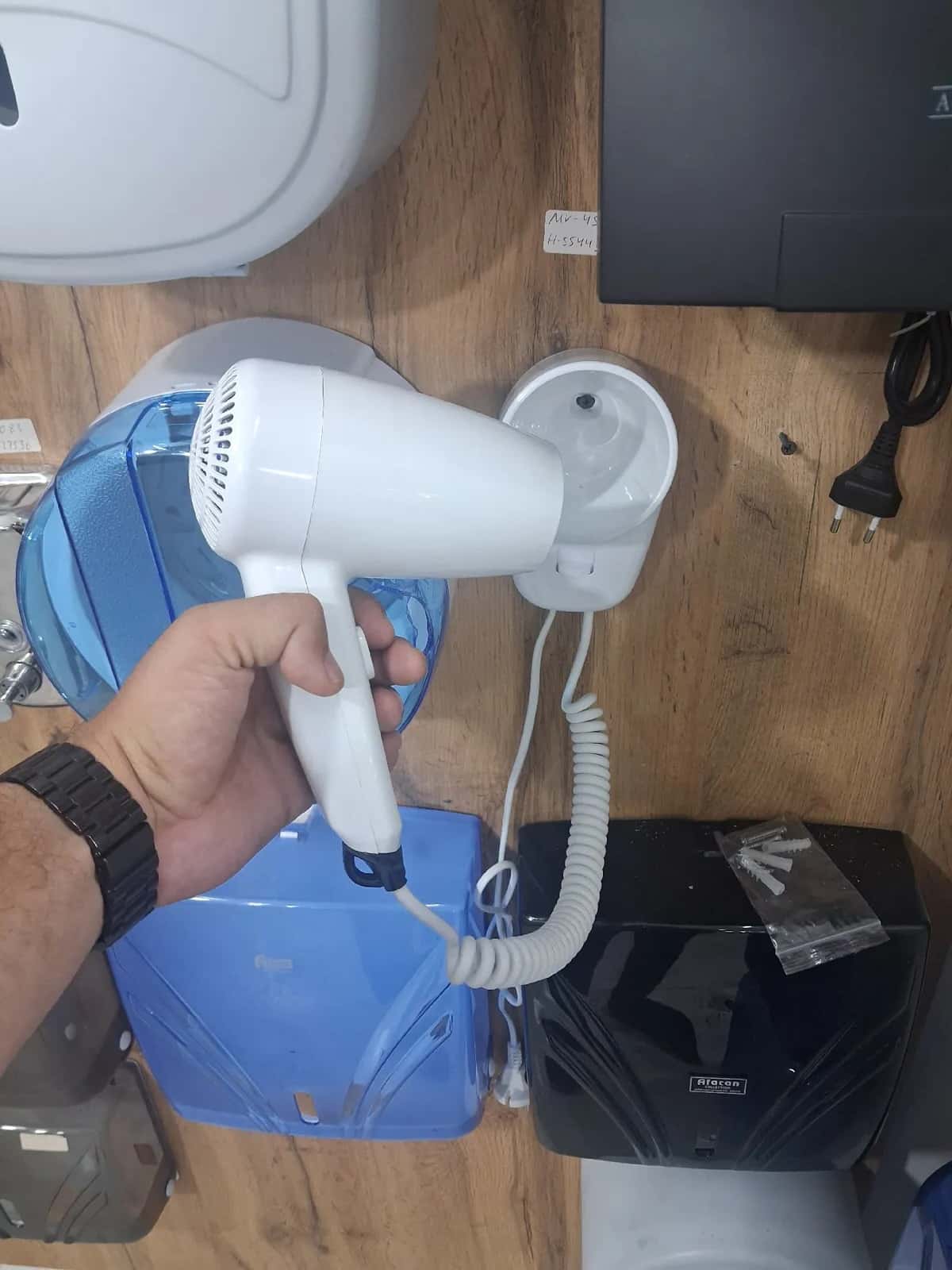 Sonifer hair dryer - Tenderyard