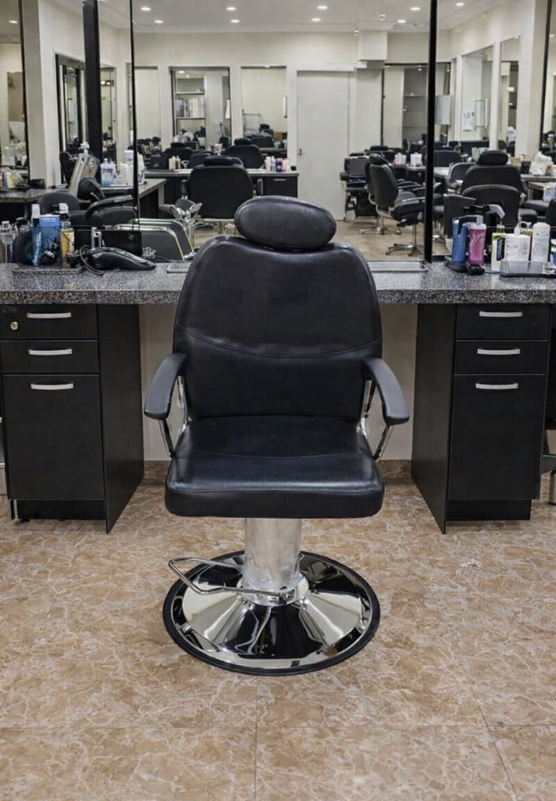 Bərbər və salon kreslosu
