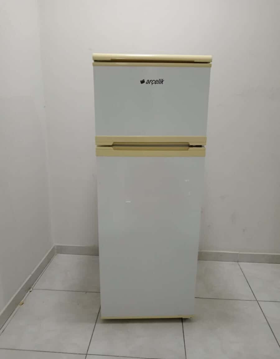 Hotpoint refrigerator - Tenderyard