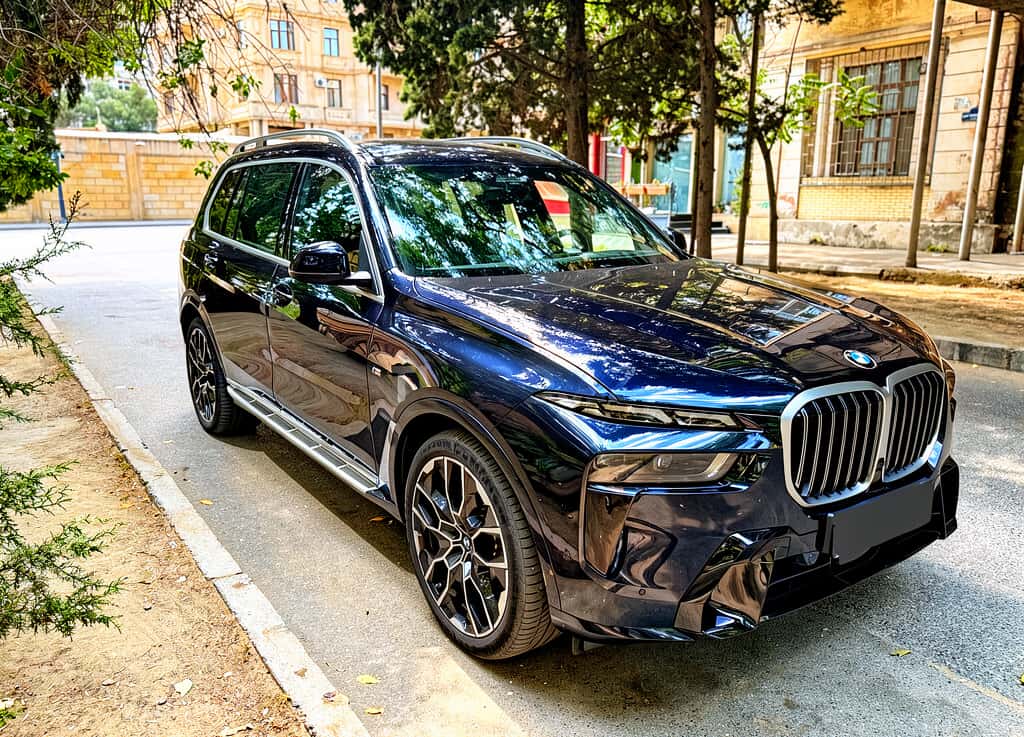 BMW X7, 2023 il, 37 km, 3000 L - Tenderyard