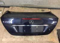 Arxa baqaj qapağı Mercedes W211 — şəkil 2