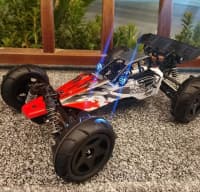 Yüksək Sürətli 4WD RC Yarış Maşını — şəkil 4