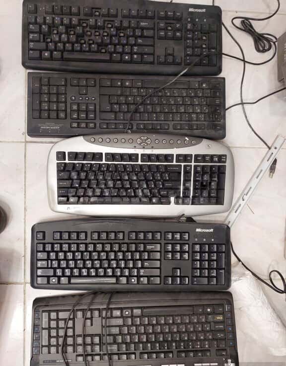 Keyboard spare parts - Tenderyard