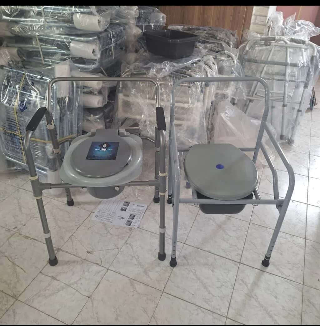 Toilet chair for disabled and patients (up to 130 kg) - Tenderyard