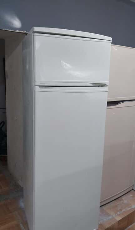 Indesit refrigerator - Tenderyard