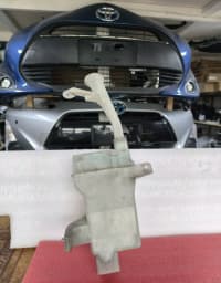 Su çəni Nissan Note — şəkil 1