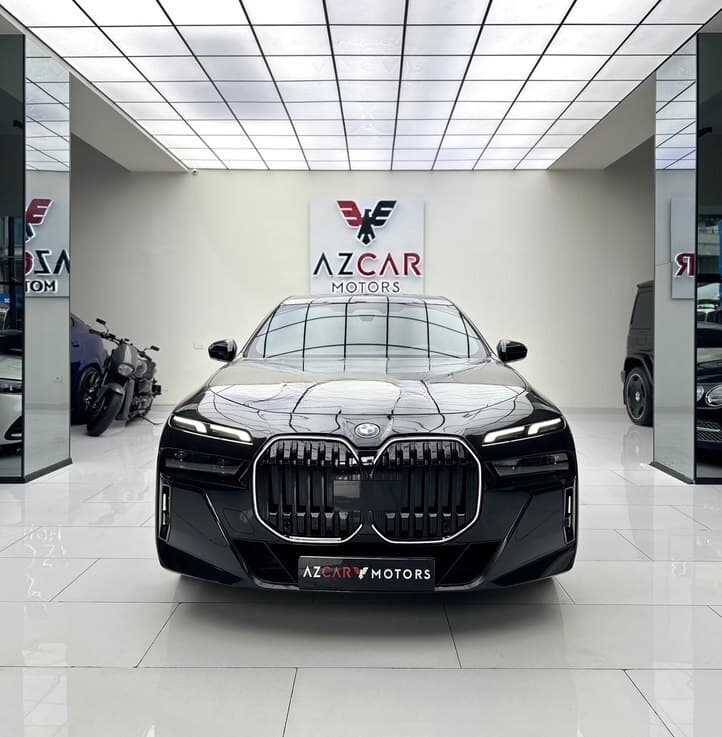 BMW 740Le, 2023 il, 18000 km, 3000 L