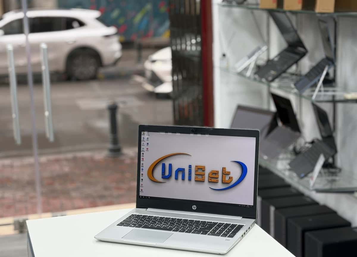 HP brand laptop, Silver color - Tenderyard