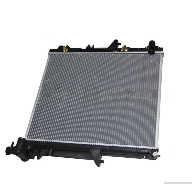 Su radiatoru Mitsubishi L200