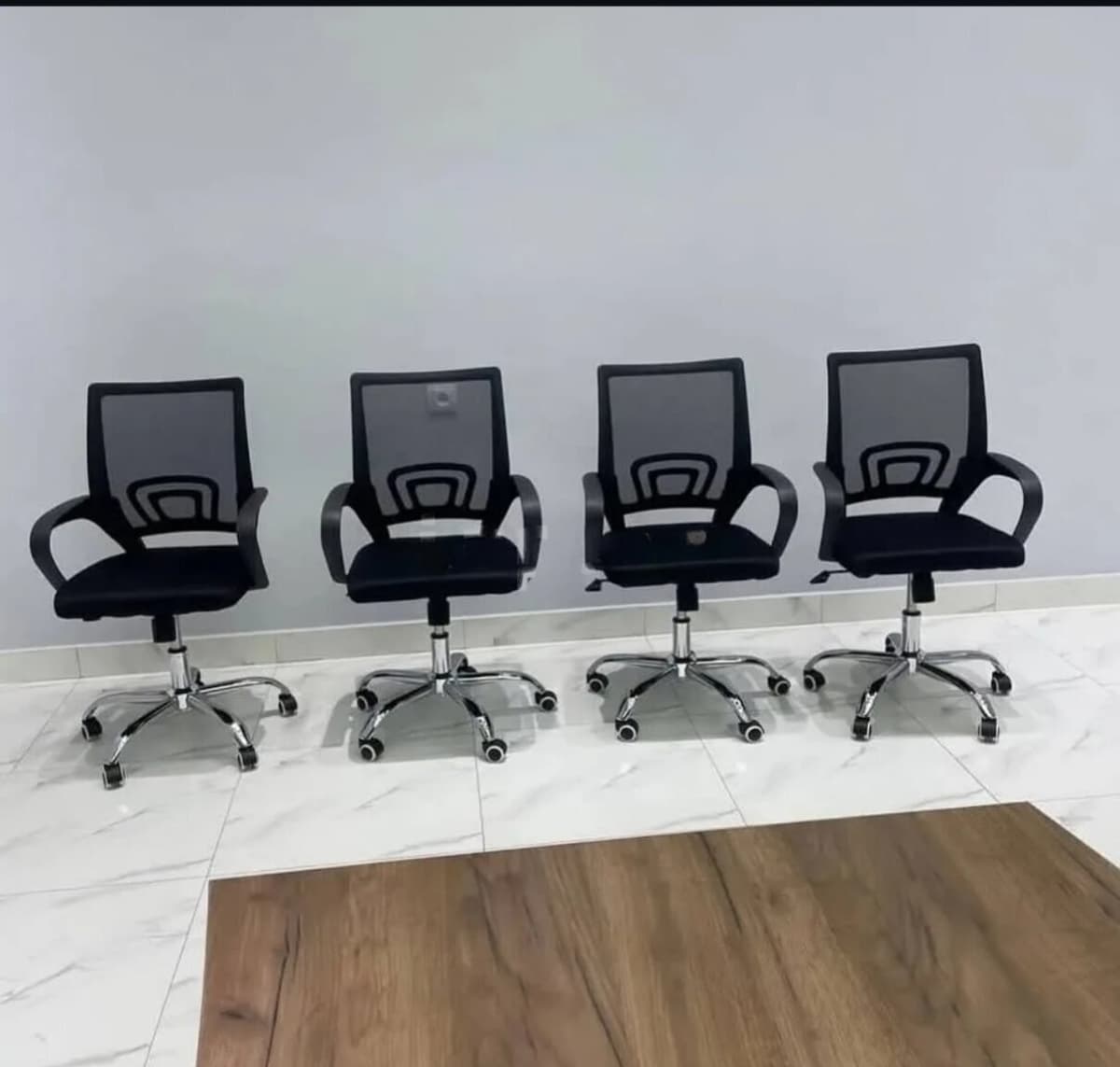 Qarışıq rəng, Ofis üçün kreslo