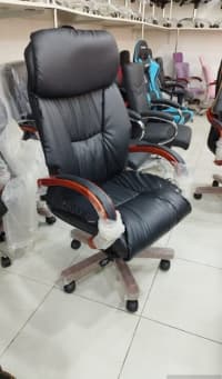 Qarışıq rəng, Ofis üçün kreslo — şəkil 1