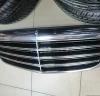 Radiator barmaqlığı Mercedes W211 — şəkil 4