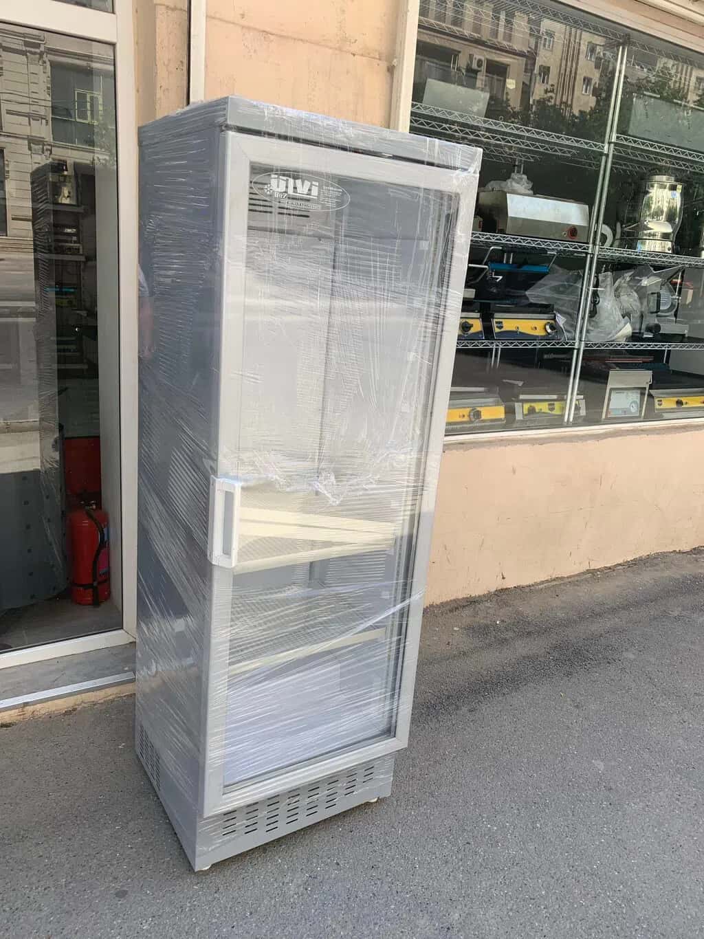 Refrigerated Display Case for Dairy Products - Tenderyard