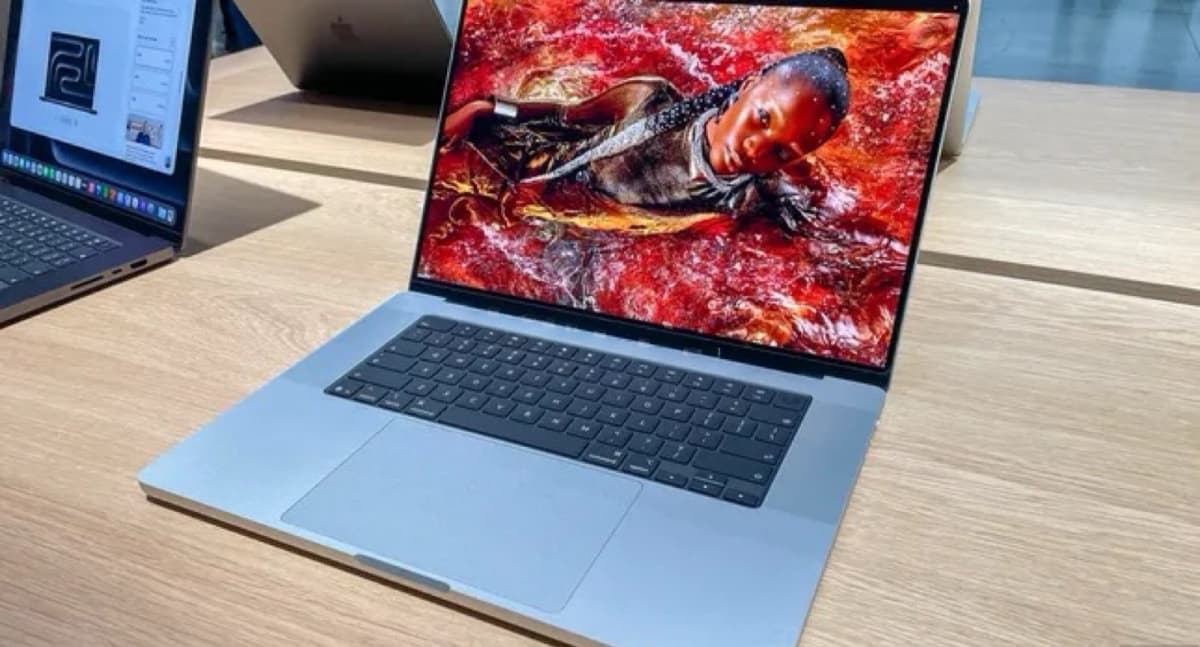 Apple markalı notbuk, Boz rəng