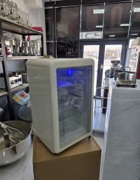 Bosch Minibar Soyuducu Vitrin — şəkil 12