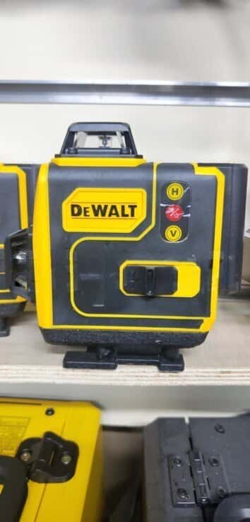 DeWalt 4D 16-line laser level - Tenderyard