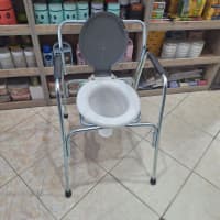 Xəstə üçün qatlanan sanitar kreslo (qarşok) — şəkil 3