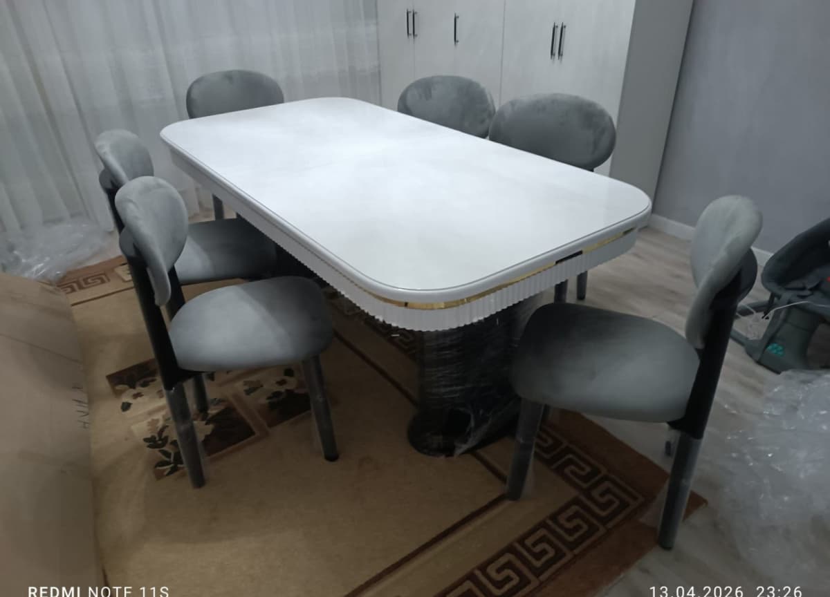Masa-stul dəsti, Qarışıq rəng
