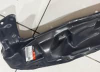 Qanadaltlığı Toyota Prius 30 (53876-47070) — şəkil 1