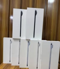 Apple iPhone 17, 8 GB — şəkil 2