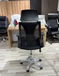 Qara rəng, Ofis üçün kreslo — şəkil 2