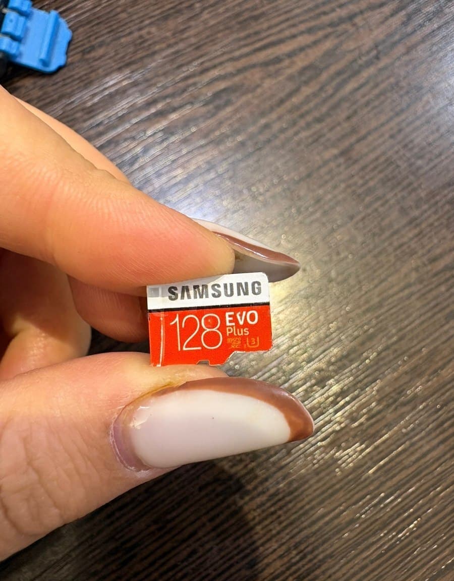 128 GB yaddaş kartı
