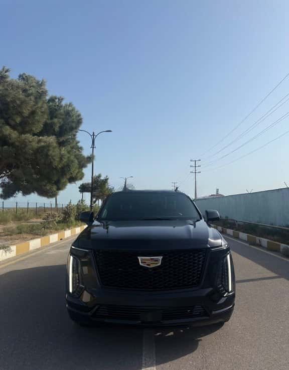 Cadillac Escalade, 2023 year, 49000 km, 3000 L - Tenderyard