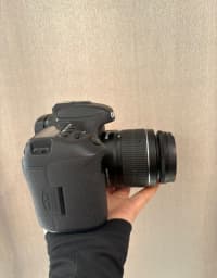 Fotoaparat Canon 7D Mark II + 18-55mm obyektiv — şəkil 3