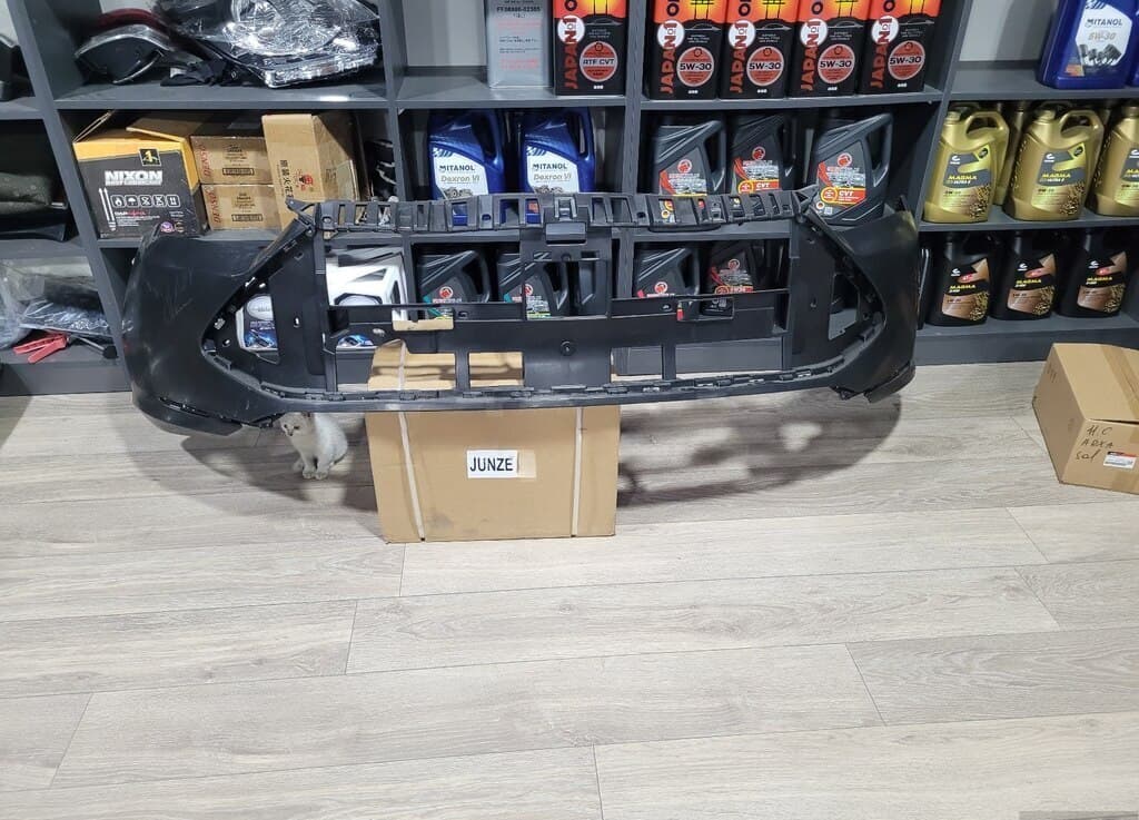 Ön bufer BYD Qin Plus