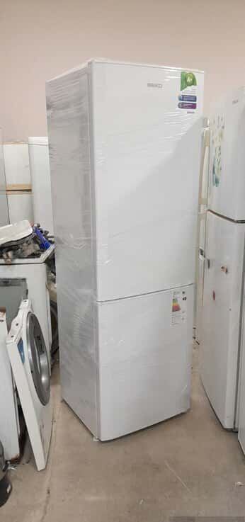Indesit refrigerator - Tenderyard