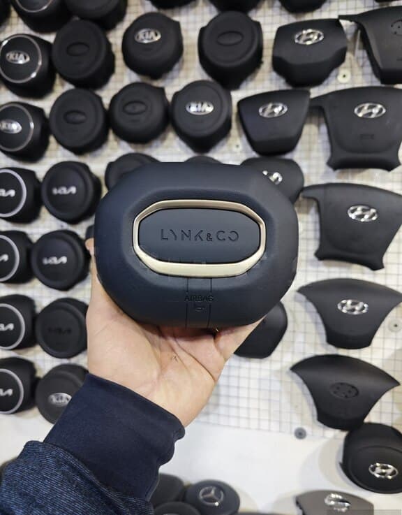 Airbag Lynk & Co Z10 2025
