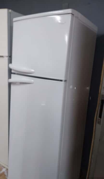 Indesit refrigerator - Tenderyard