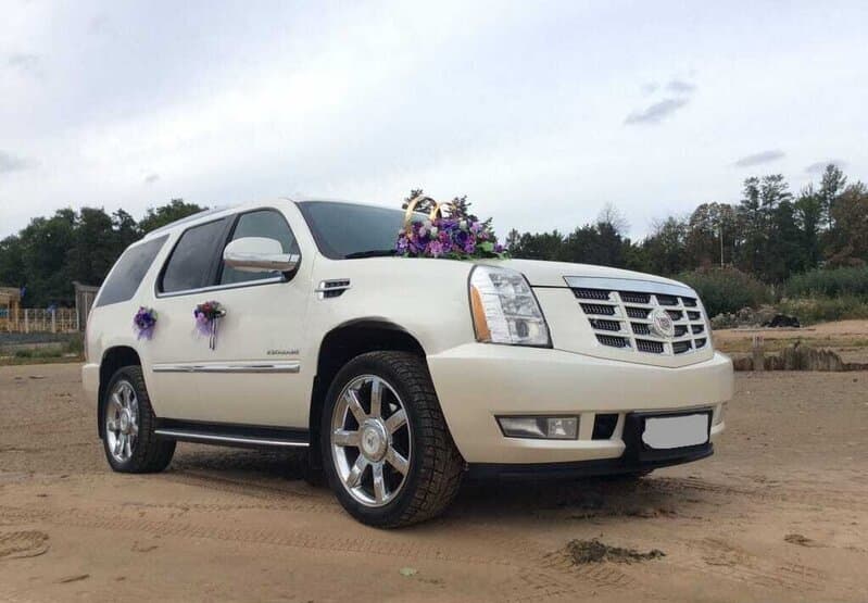 Avtomobil icarəsi Cadillac Escalade 2014