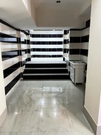 280 m² Yaxşı təmirli obyekt satılır — şəkil 14