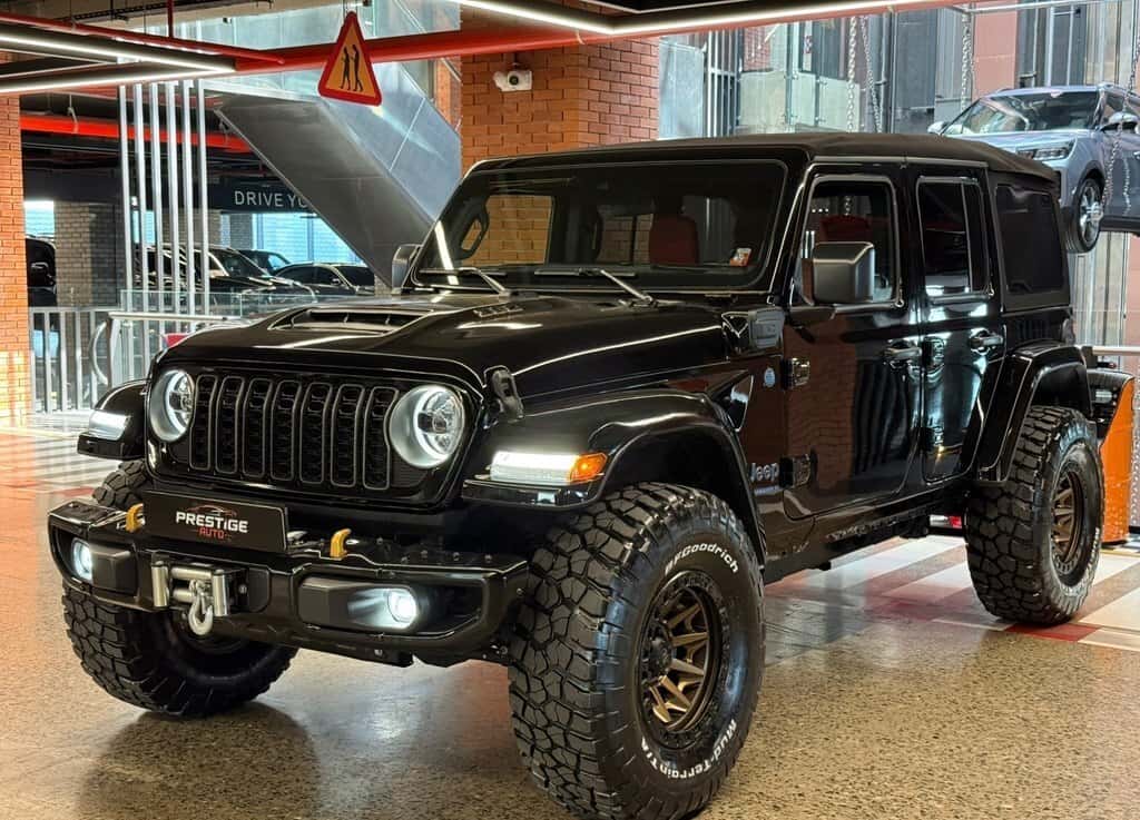 Jeep Wrangler, 2023 year, 16000 km, 2000 L - Tenderyard