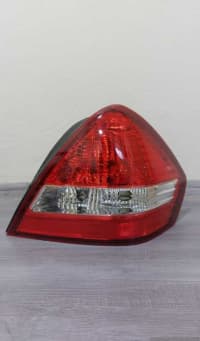 Stop işığı Nissan Tiida — şəkil 4