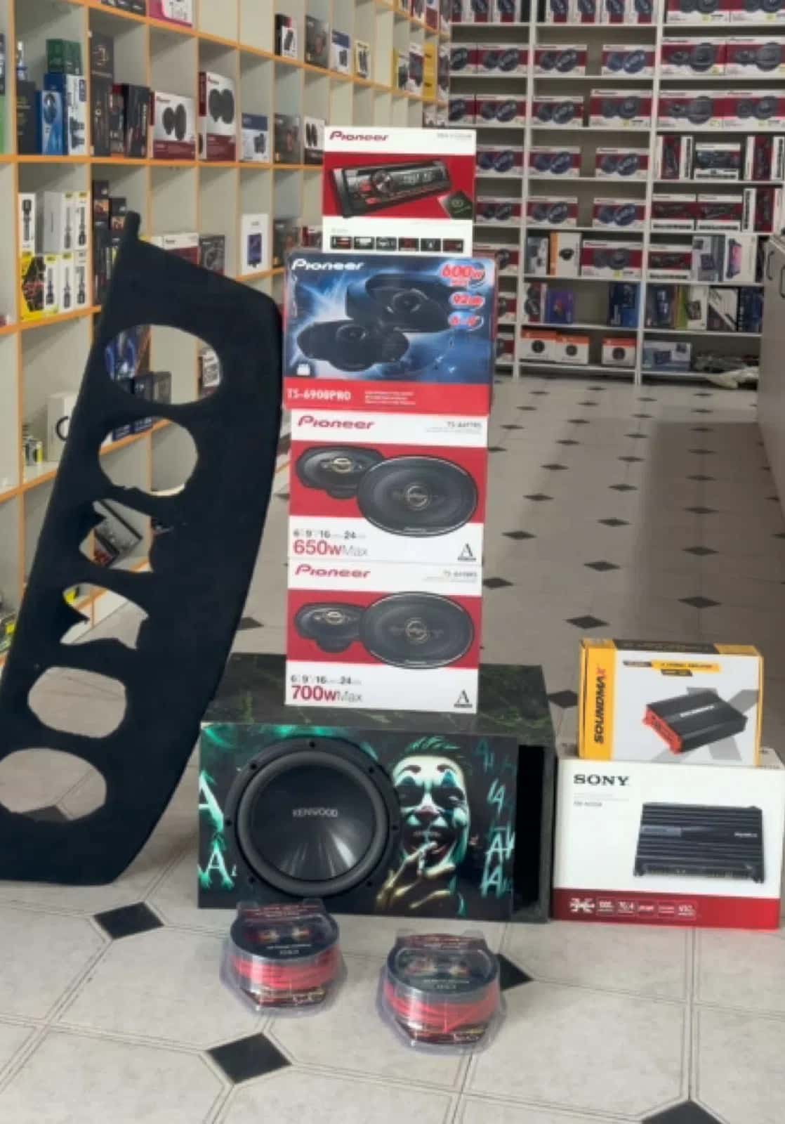 Avtomobil səs sistemi aparaturası 1199 AZN - Tenderyard