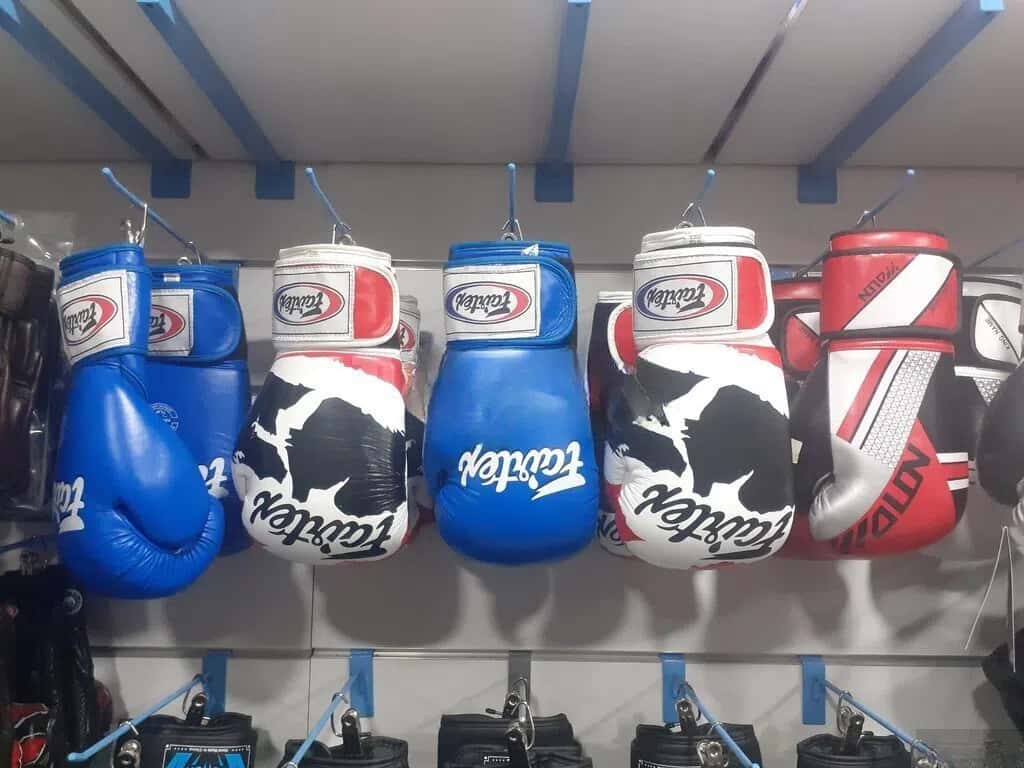 Кожаные боксерские перчатки Fairtex - Tenderyard