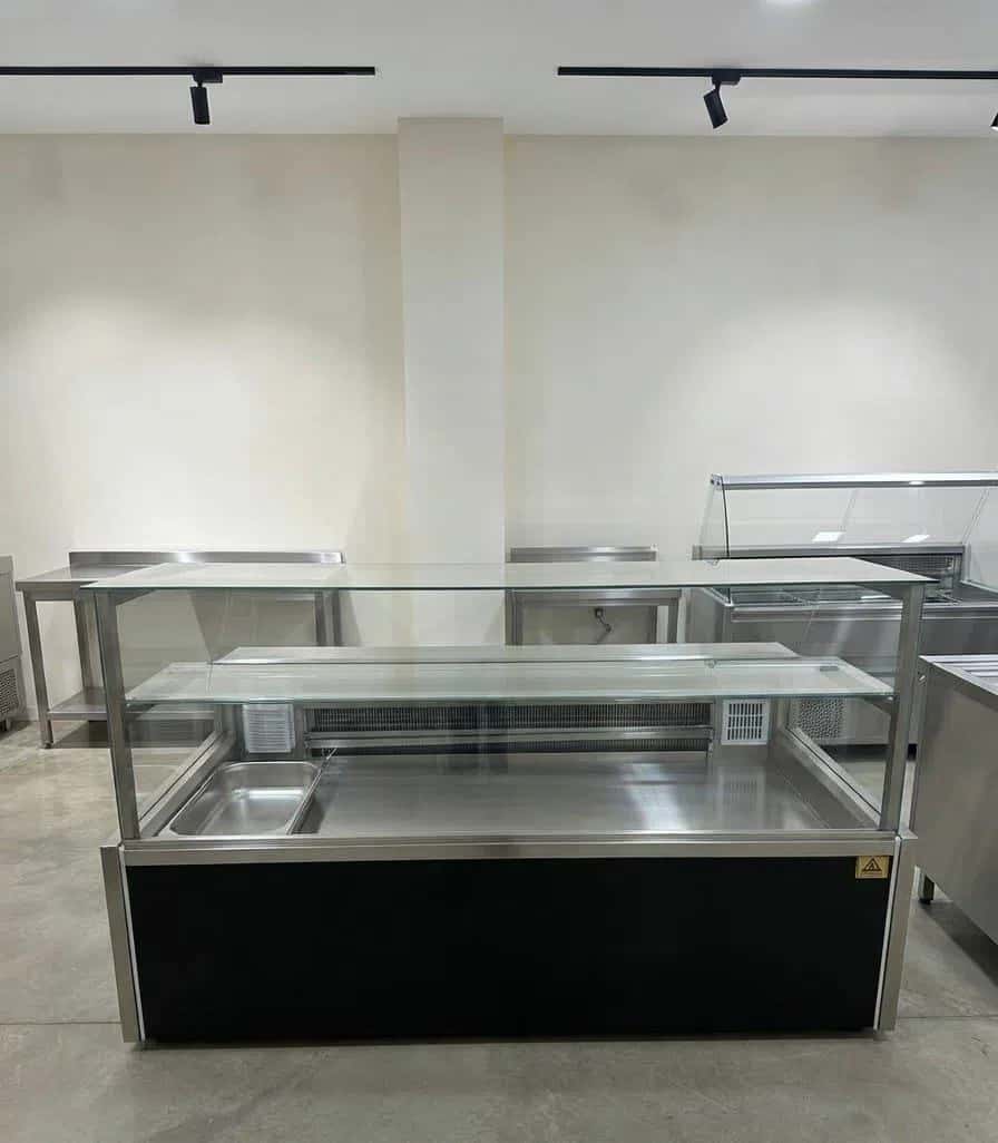 Refrigerated display case - Tenderyard
