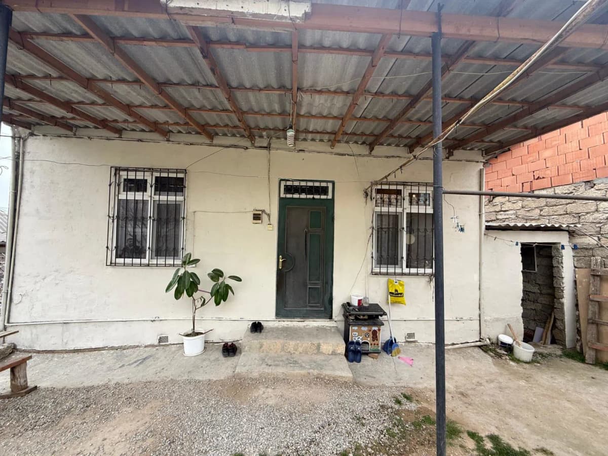 3 otaqlı həyət evi 65 m² satılır