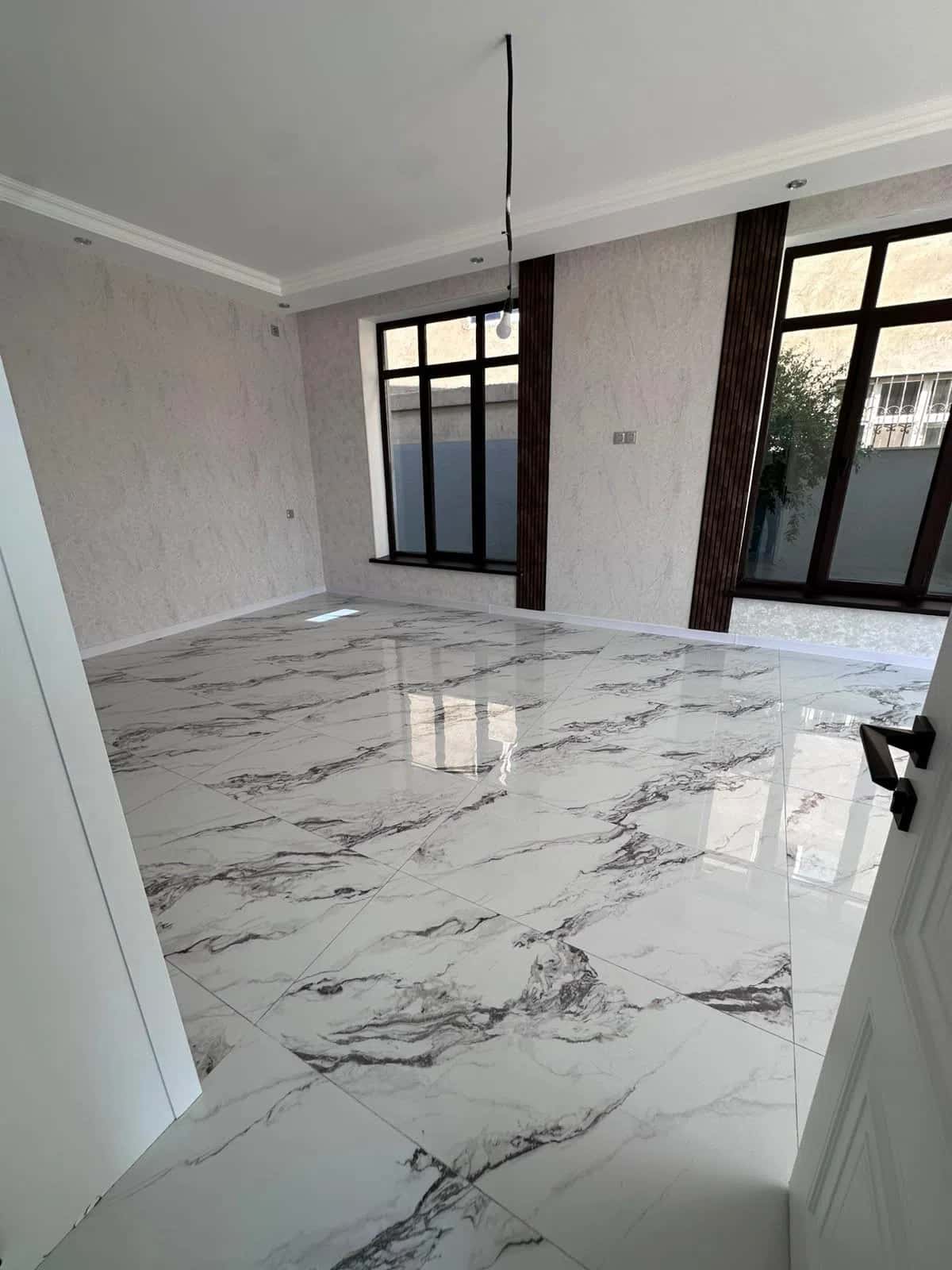 Продается 4-комнатный частный дом, 235 м² - Tenderyard