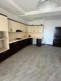 4 otaqlı mənzil 180 m² kirayə verilir — şəkil 10